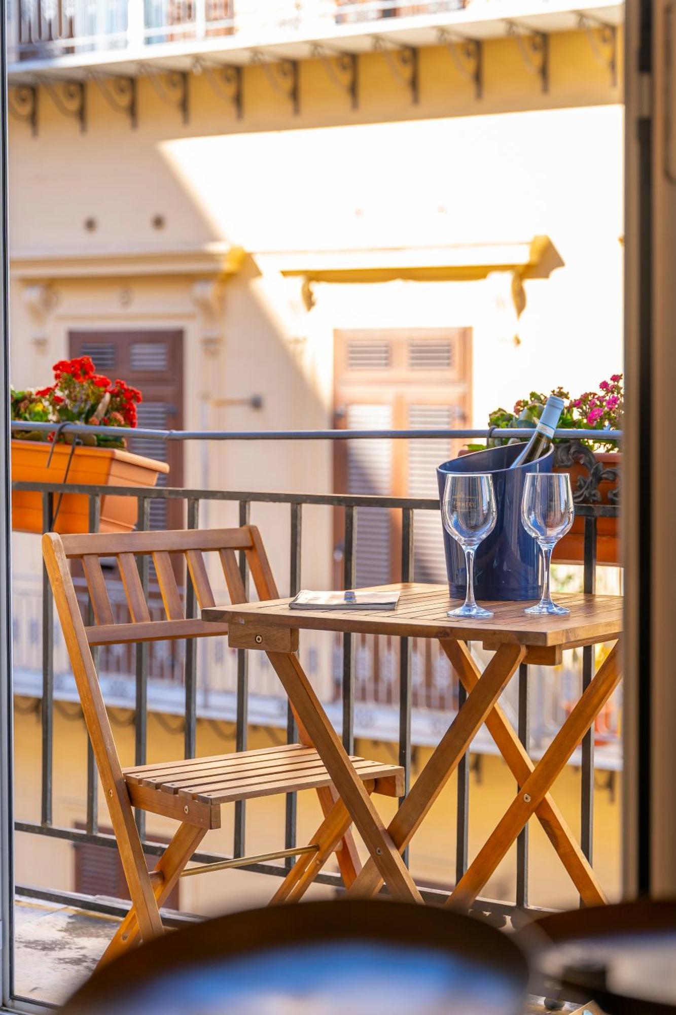 Natoli Apartments Palermo Bagian luar foto